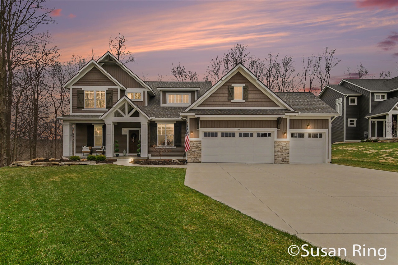 7290 Crossridge Drive, Grand Rapids, MI, 49512