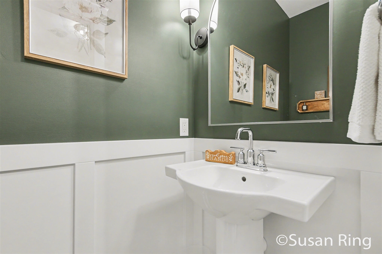 7290 Crossridge Drive, Grand Rapids, MI, 49512