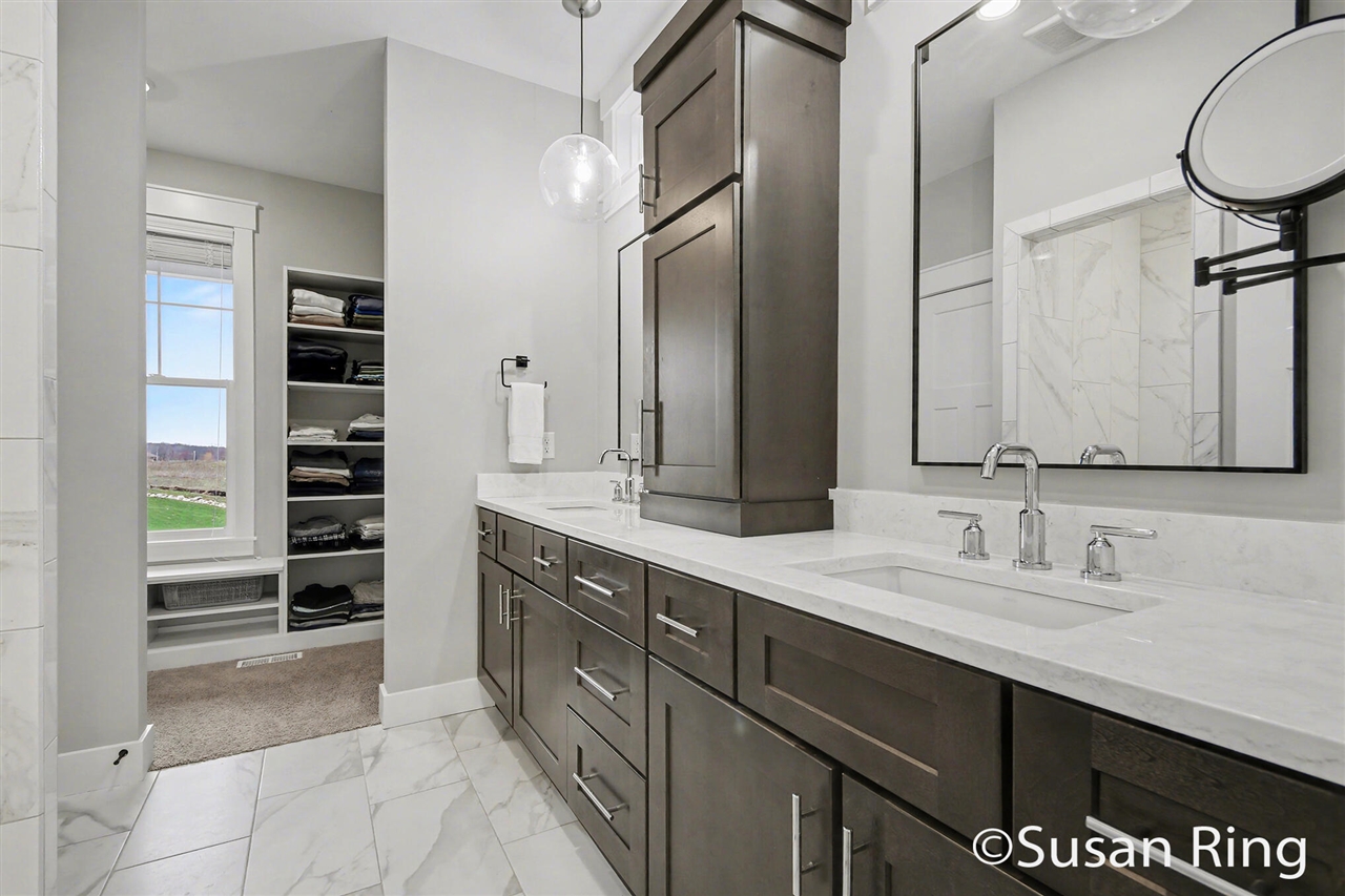 7290 Crossridge Drive, Grand Rapids, MI, 49512