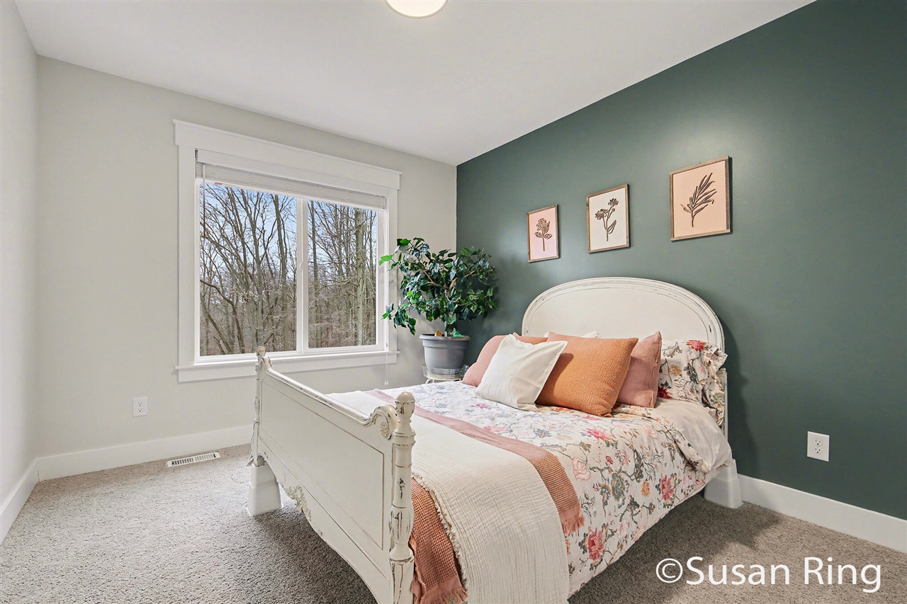 7290 Crossridge Drive, Grand Rapids, MI, 49512