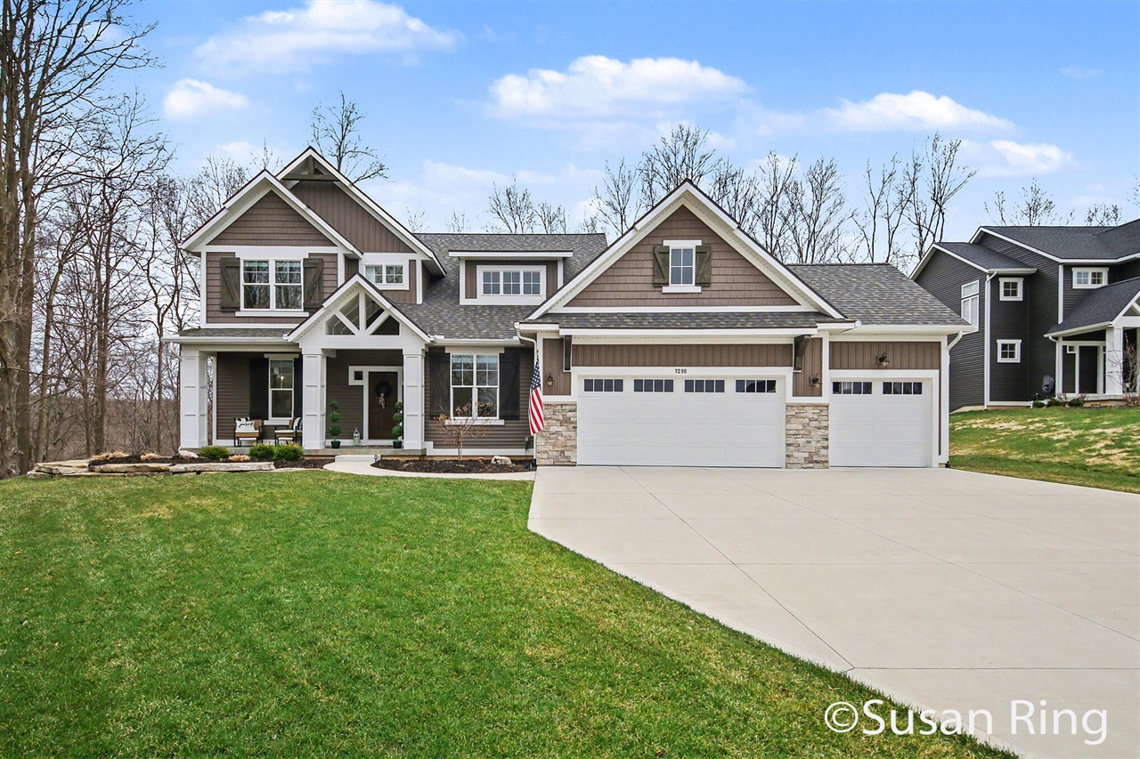 7290 Crossridge Drive, Grand Rapids, MI, 49512