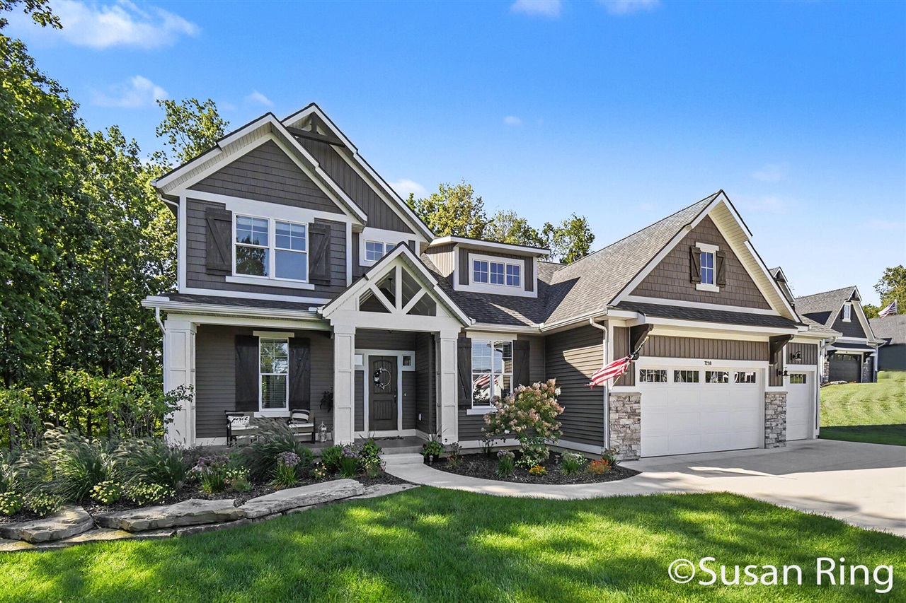 Photo 3 of Single family home for sale at 7290 Crossridge Dr, Grand Rapids, MI 49512 | MLS# 70523707 | Listing updated on 2026-10-06