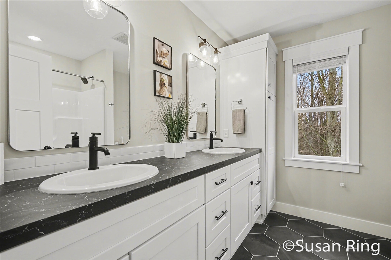 7290 Crossridge Drive, Grand Rapids, MI, 49512