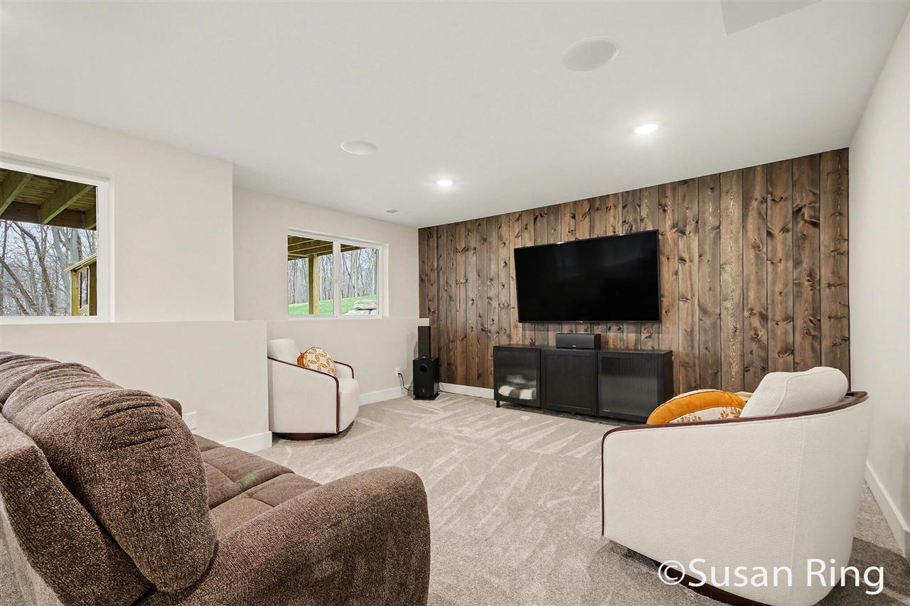 7290 Crossridge Drive, Grand Rapids, MI, 49512