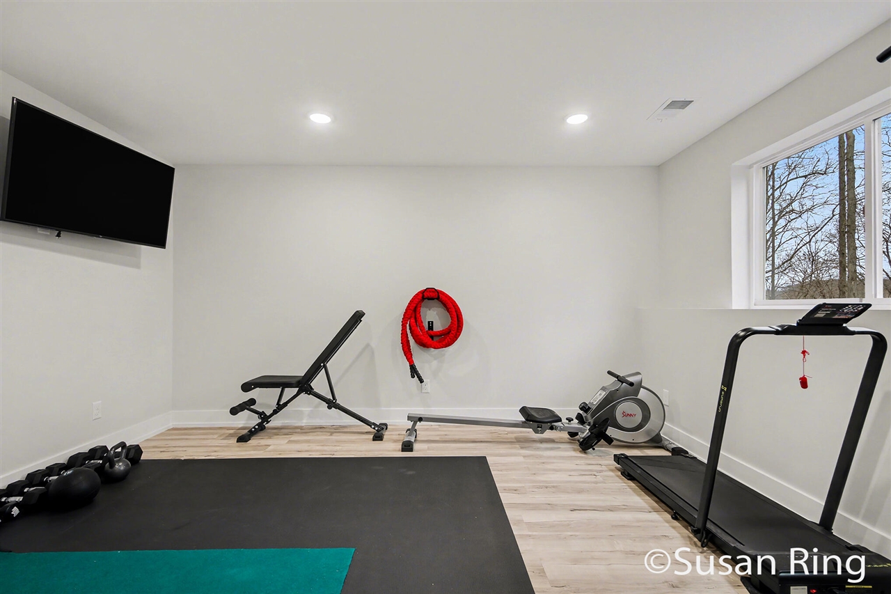 7290 Crossridge Drive, Grand Rapids, MI, 49512