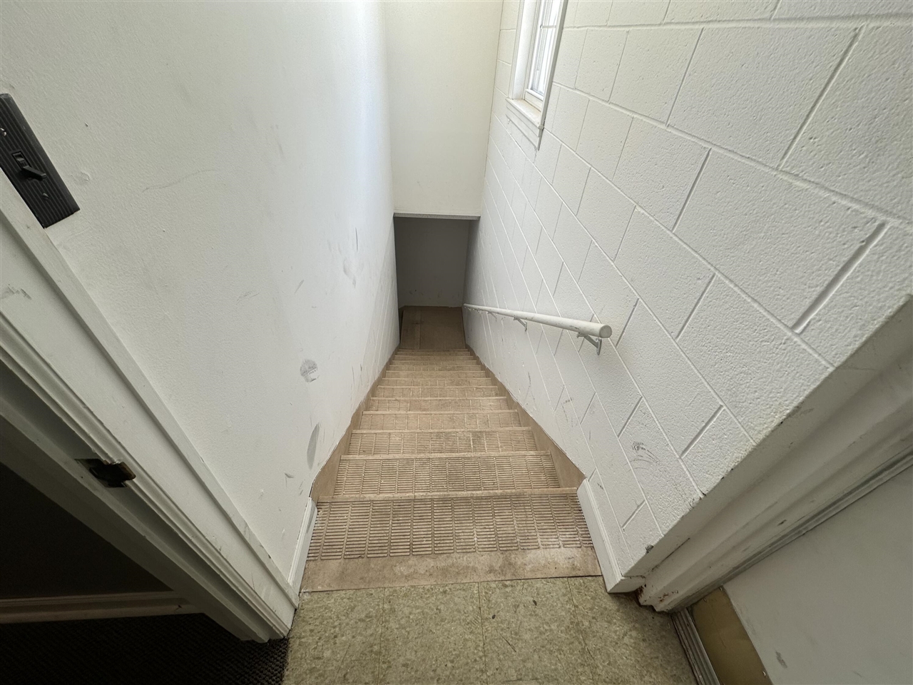 8275 N 32nd Street, Richland, MI, 49083-9697