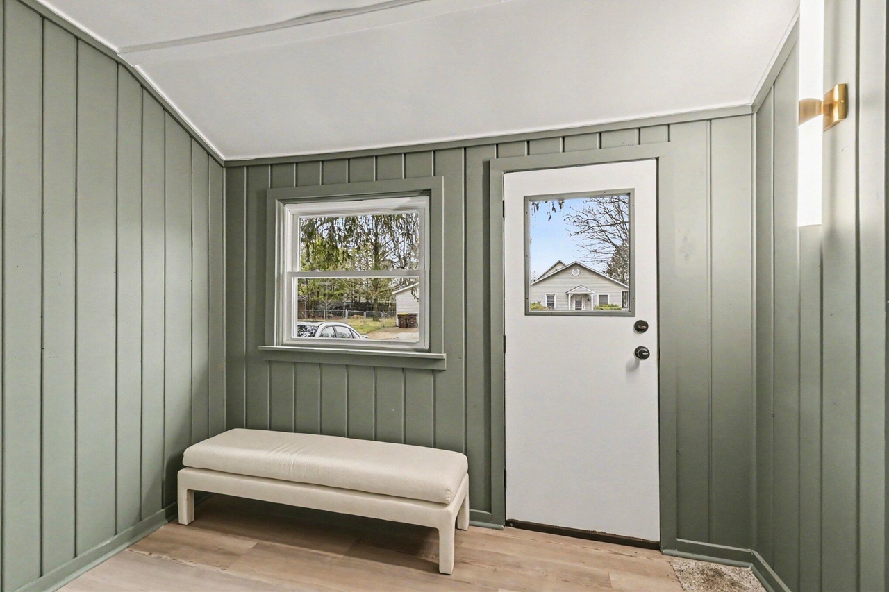 348 W State Road, Hastings, MI, 49058-1129