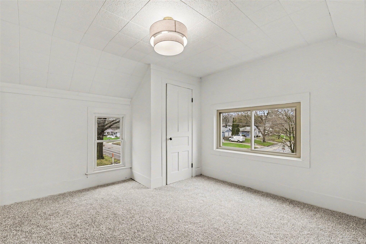 348 W State Road, Hastings, MI, 49058-1129