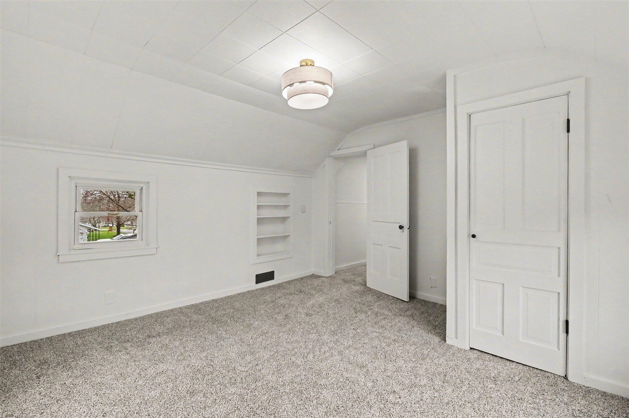 348 W State Road, Hastings, MI, 49058-1129