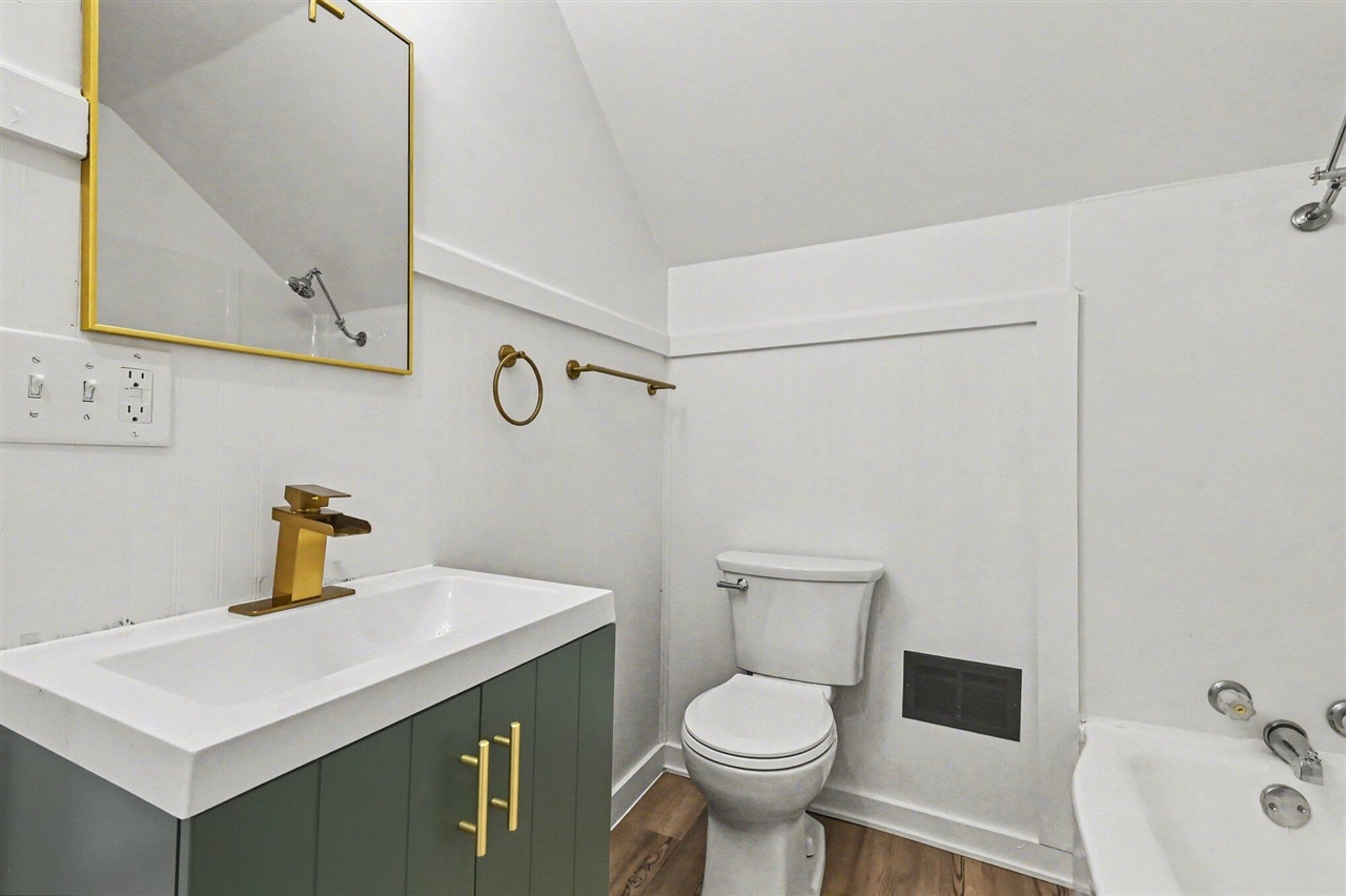 348 W State Road, Hastings, MI, 49058-1129