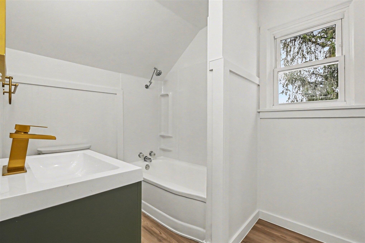 348 W State Road, Hastings, MI, 49058-1129