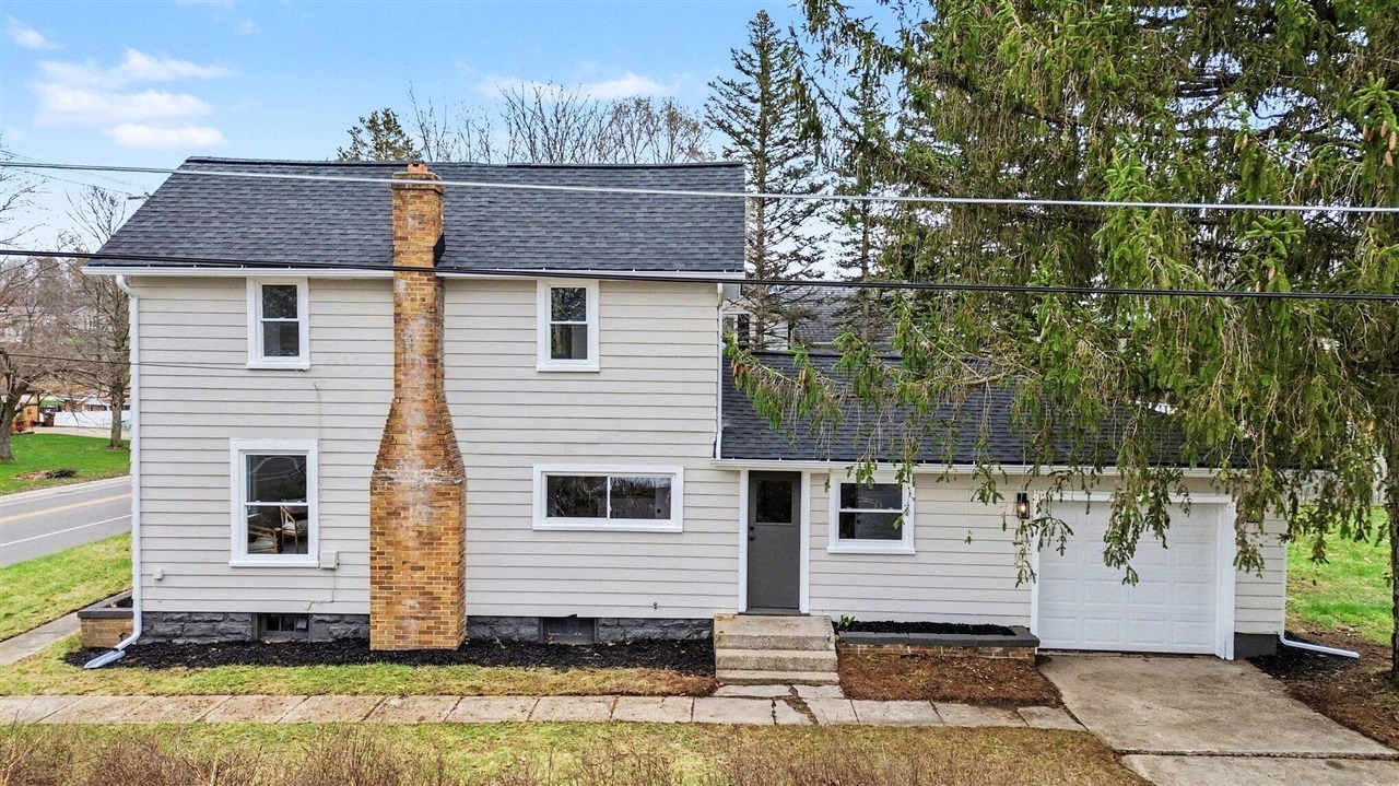 348 W State Road, Hastings, MI, 49058-1129