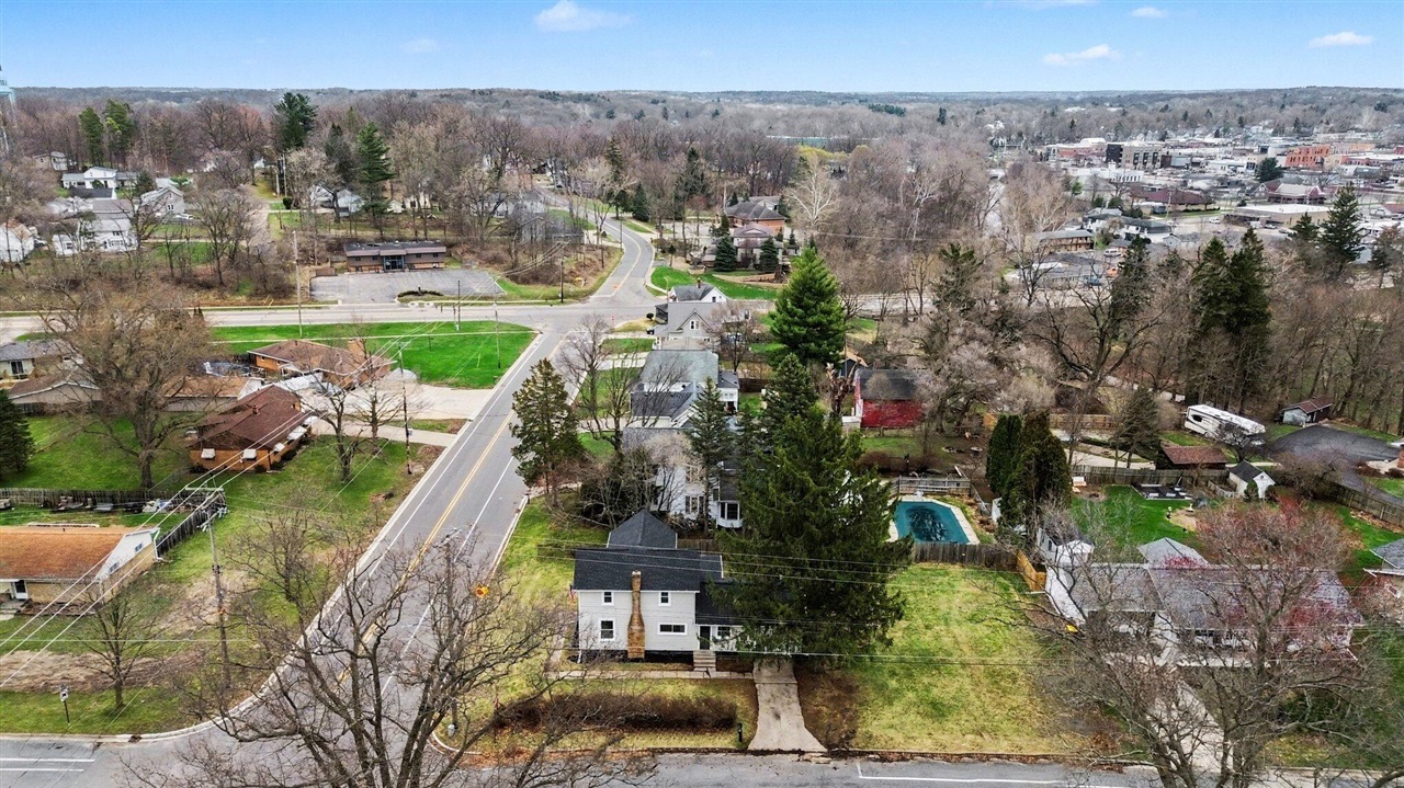 348 W State Road, Hastings, MI, 49058-1129