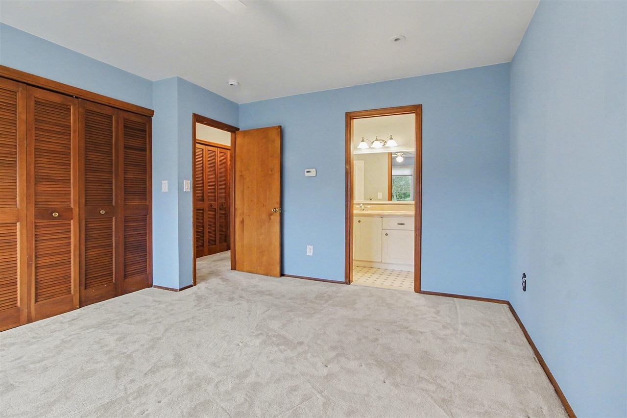 37625 Whitney Drive, Wayne, MI, 48184-2814