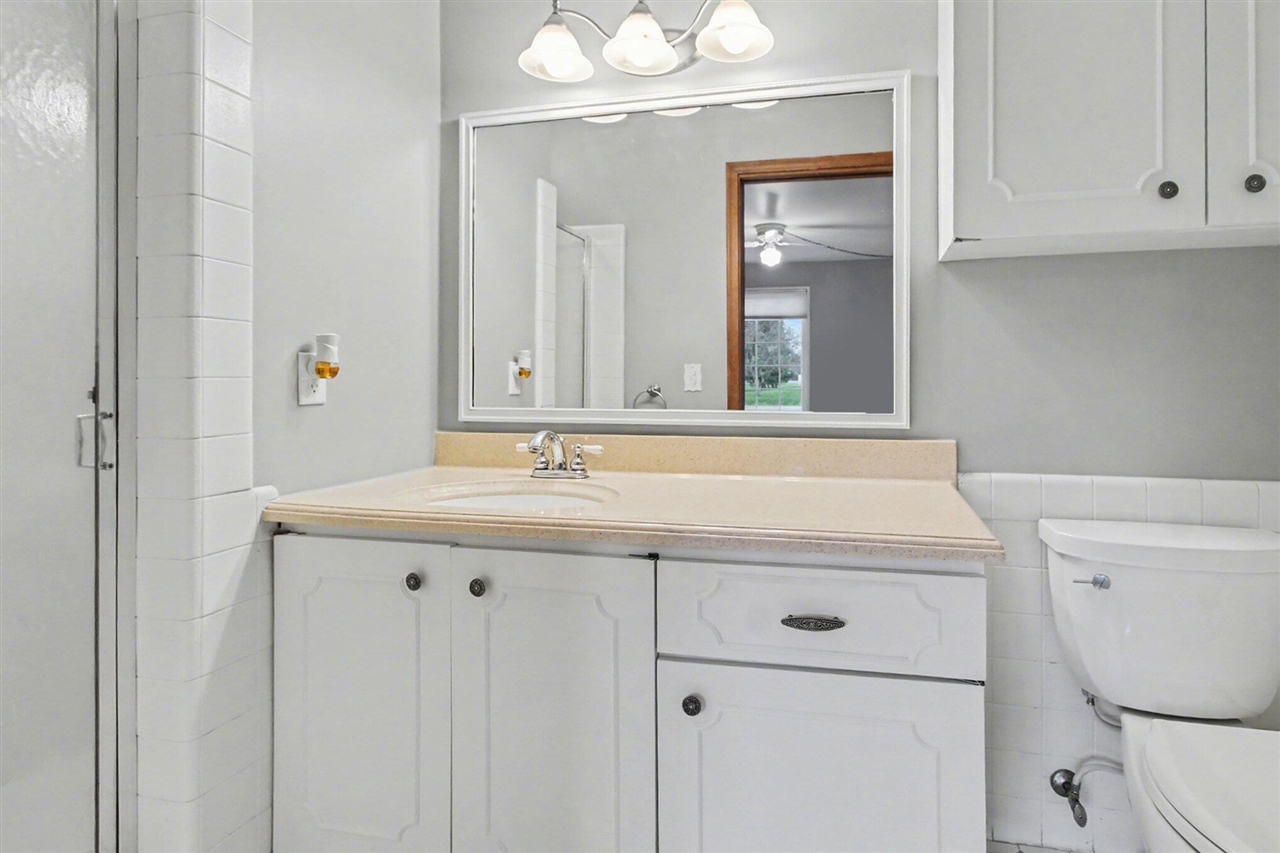 37625 Whitney Drive, Wayne, MI, 48184-2814