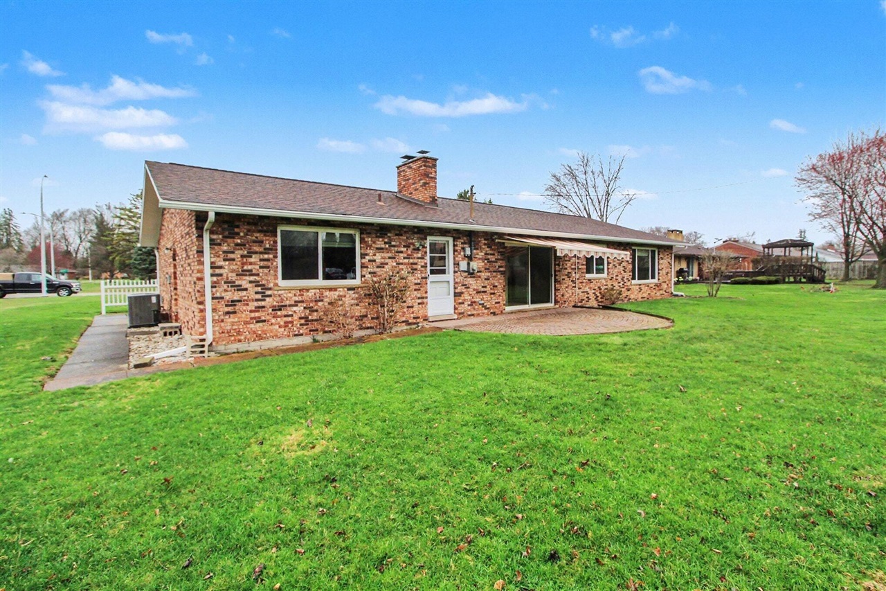 37625 Whitney Drive, Wayne, MI, 48184-2814