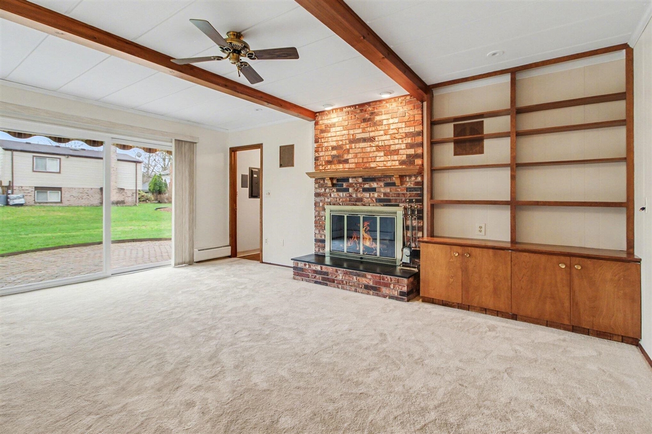 37625 Whitney Drive, Wayne, MI, 48184-2814