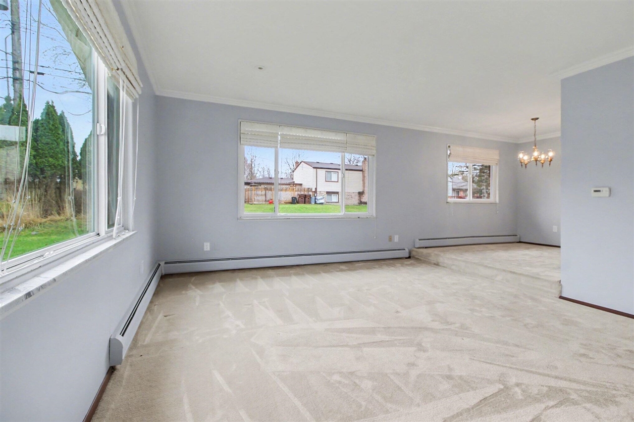 37625 Whitney Drive, Wayne, MI, 48184-2814