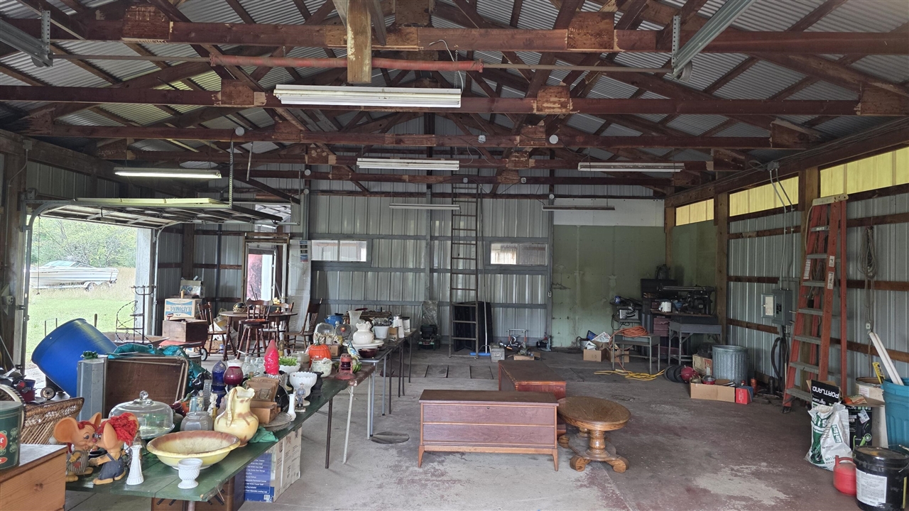 9945 Us-31, Free Soil, MI, 49411-9117