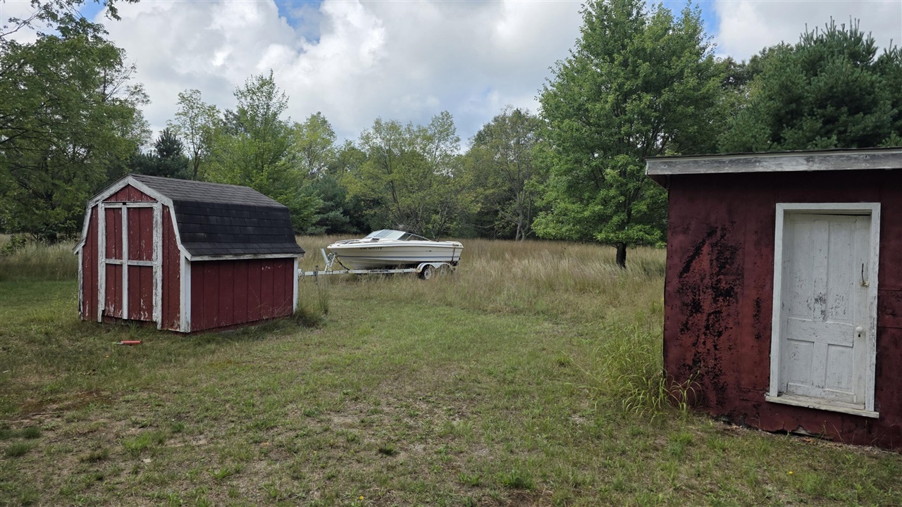 9945 Us-31, Free Soil, MI, 49411-9117