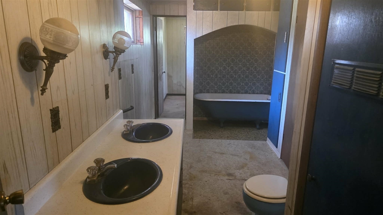 9945 Us-31, Free Soil, MI, 49411-9117