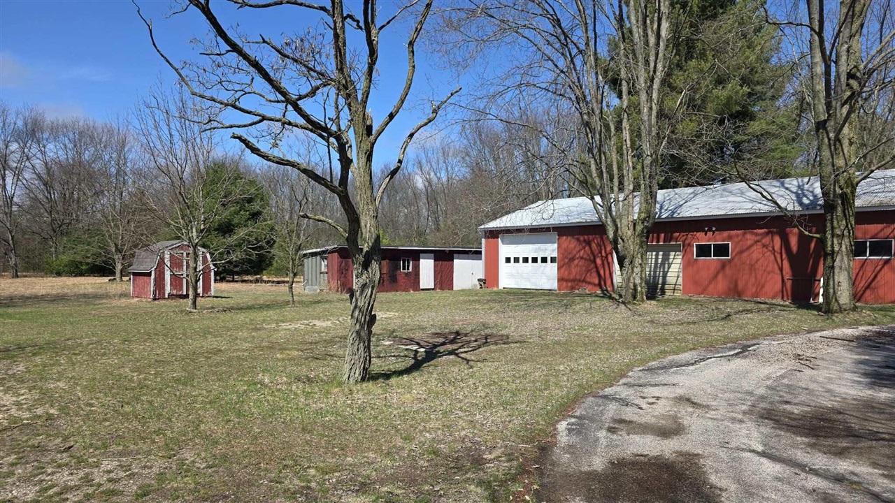 9945 Us-31, Free Soil, MI, 49411-9117