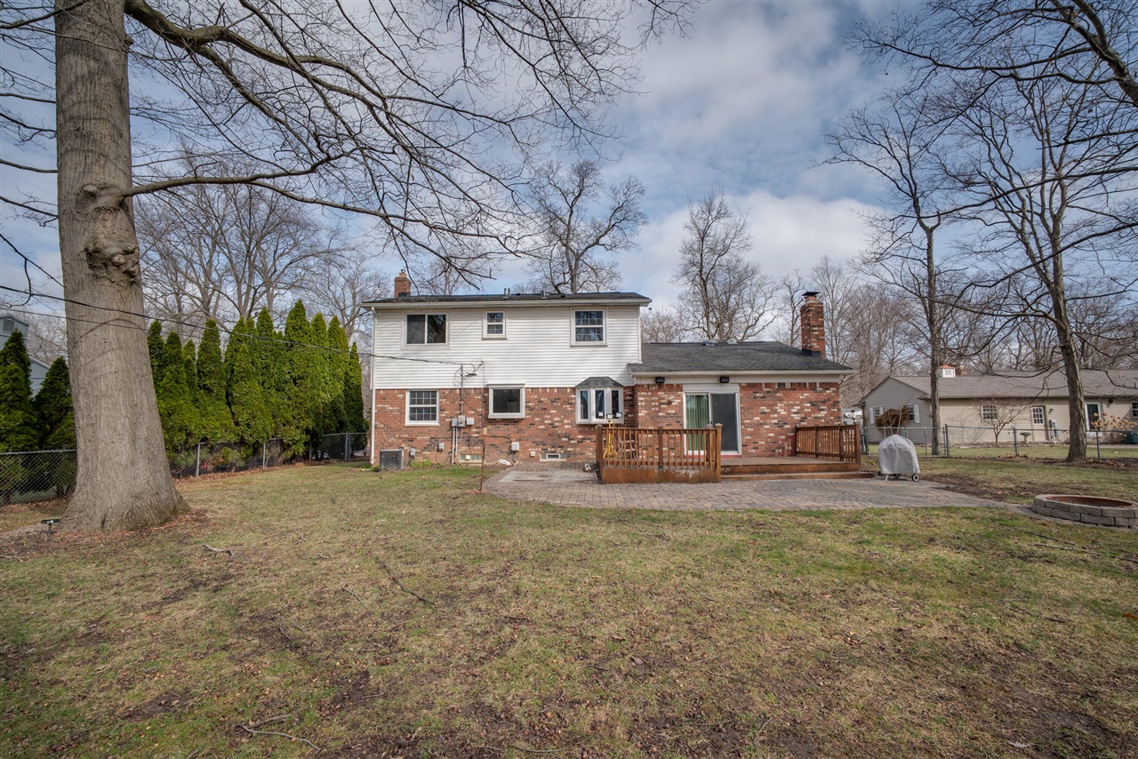 9137 Rucker Road, Grosse Ile, MI, 48138