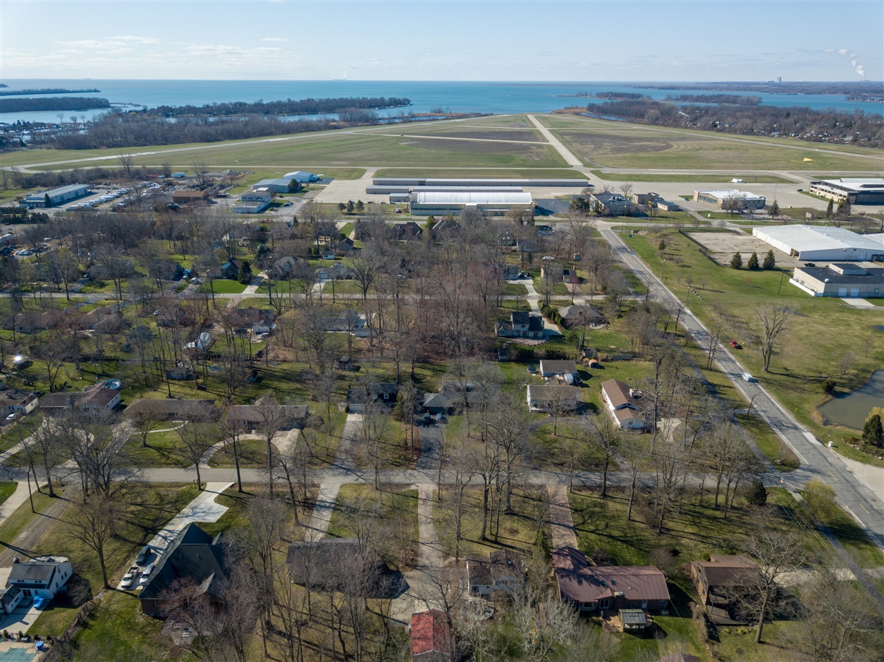 9137 Rucker Road, Grosse Ile, MI, 48138