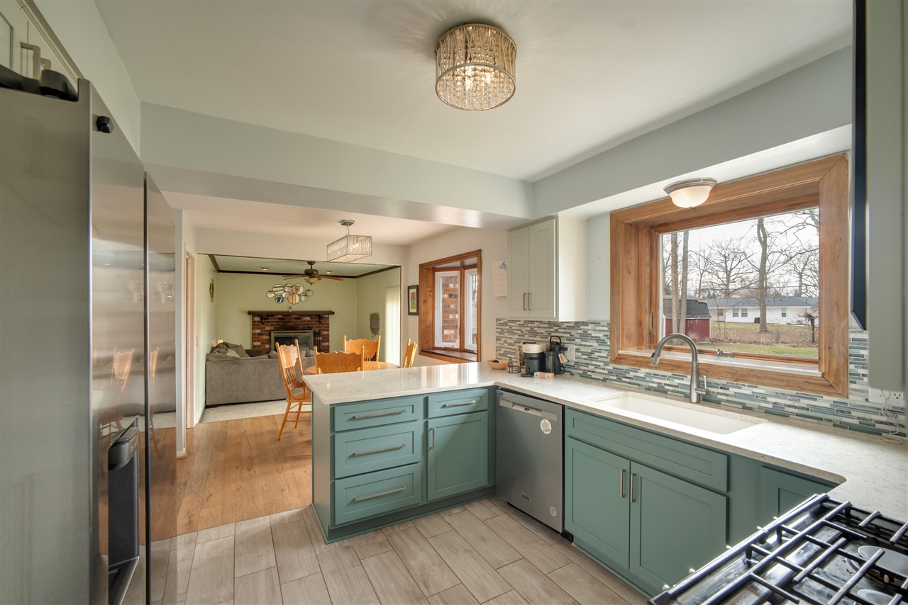 9137 Rucker Road, Grosse Ile, MI, 48138