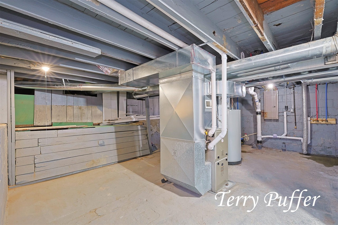 1759 Pine Street, Muskegon, MI, 49442-5619