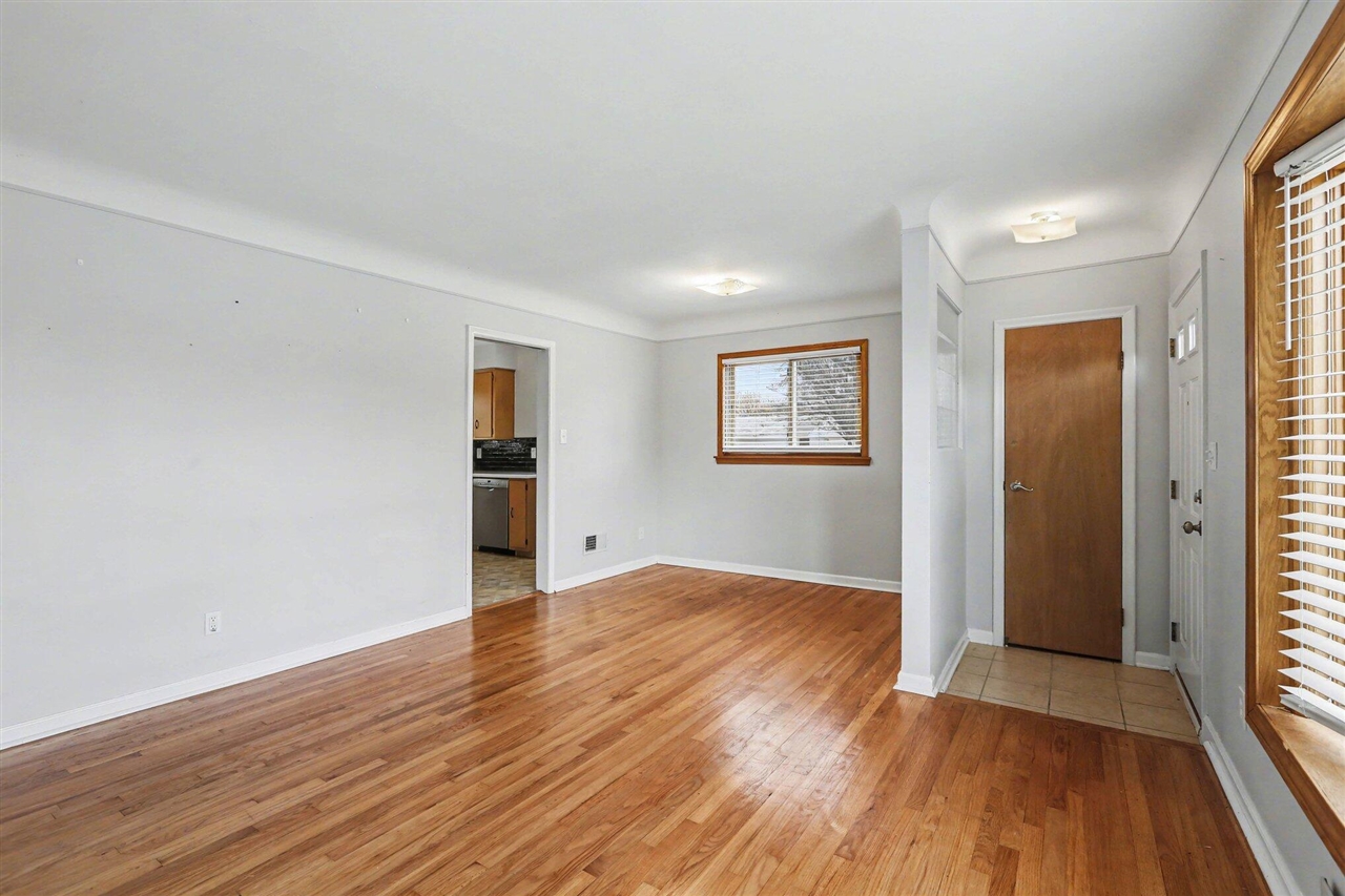 29043 Hathaway, Livonia, MI, 48150-3117