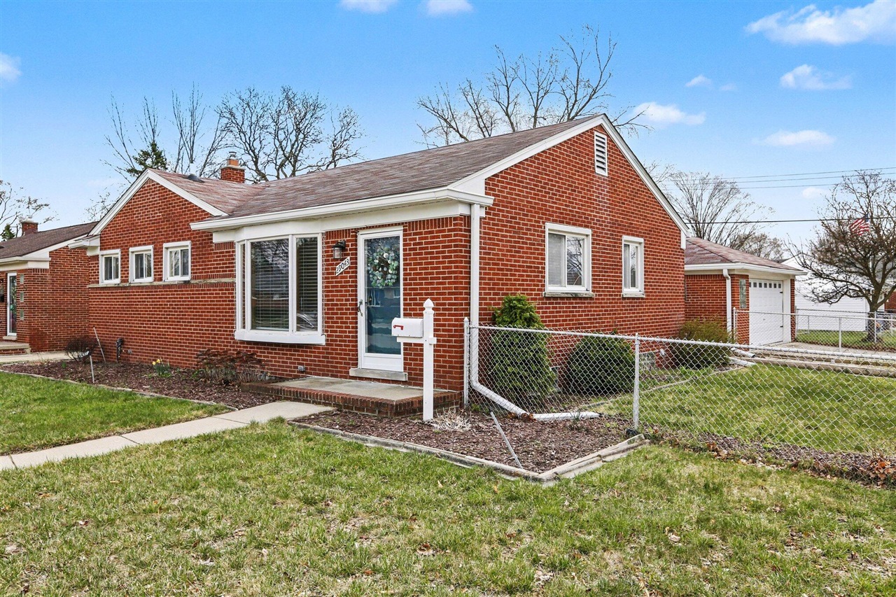 29043 Hathaway, Livonia, MI, 48150-3117