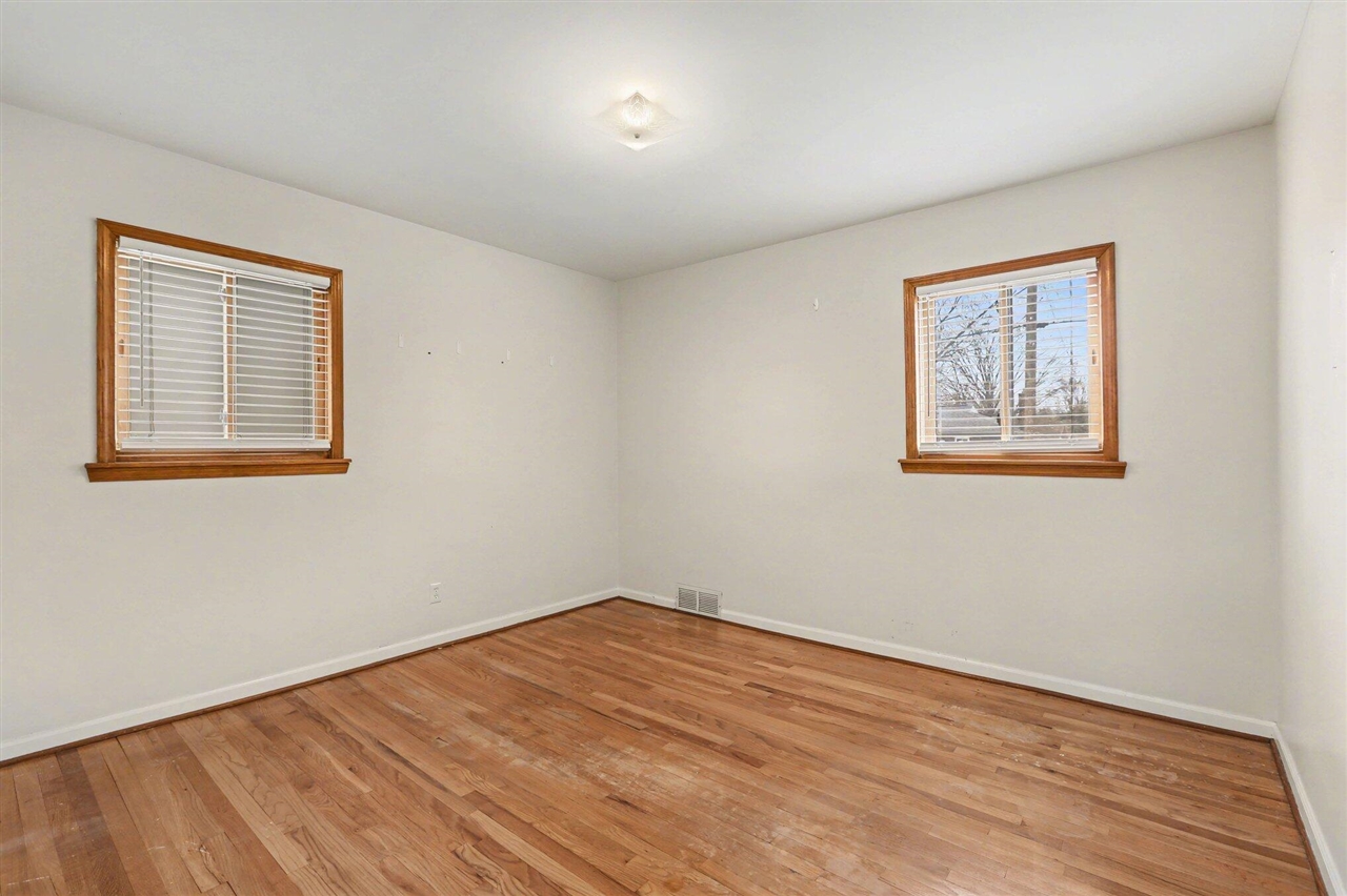 29043 Hathaway, Livonia, MI, 48150-3117