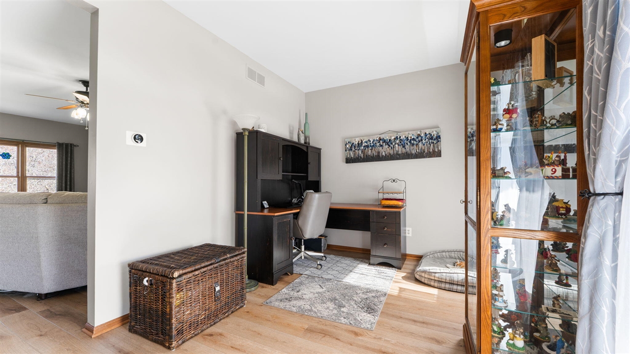 9109 Pine Hill Court, Saline, MI, 48176-9459