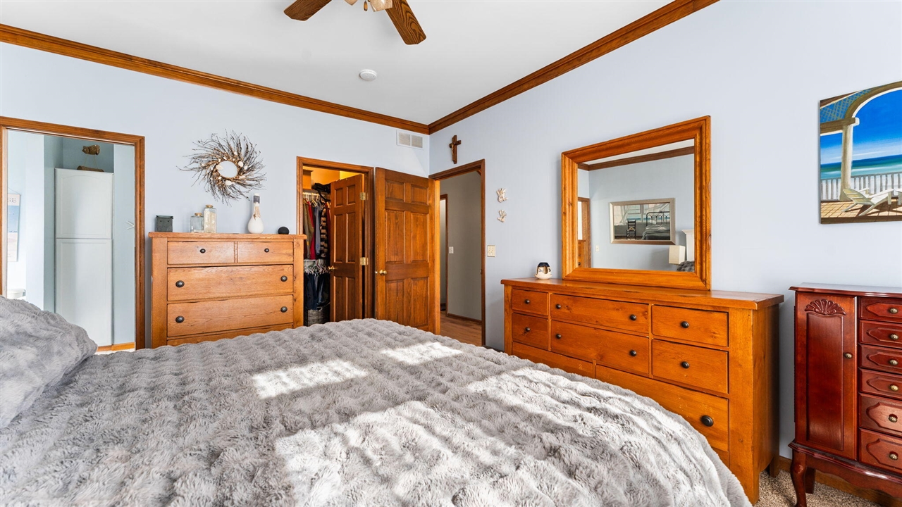 9109 Pine Hill Court, Saline, MI, 48176-9459