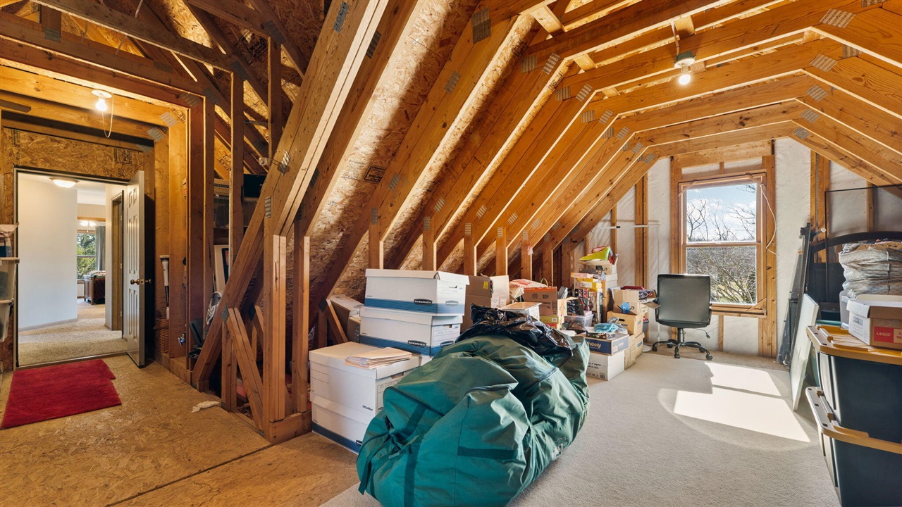 9109 Pine Hill Court, Saline, MI, 48176-9459