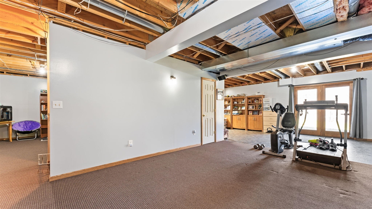 9109 Pine Hill Court, Saline, MI, 48176-9459