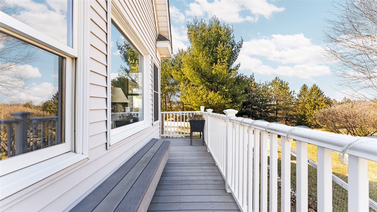 9109 Pine Hill Court, Saline, MI, 48176-9459