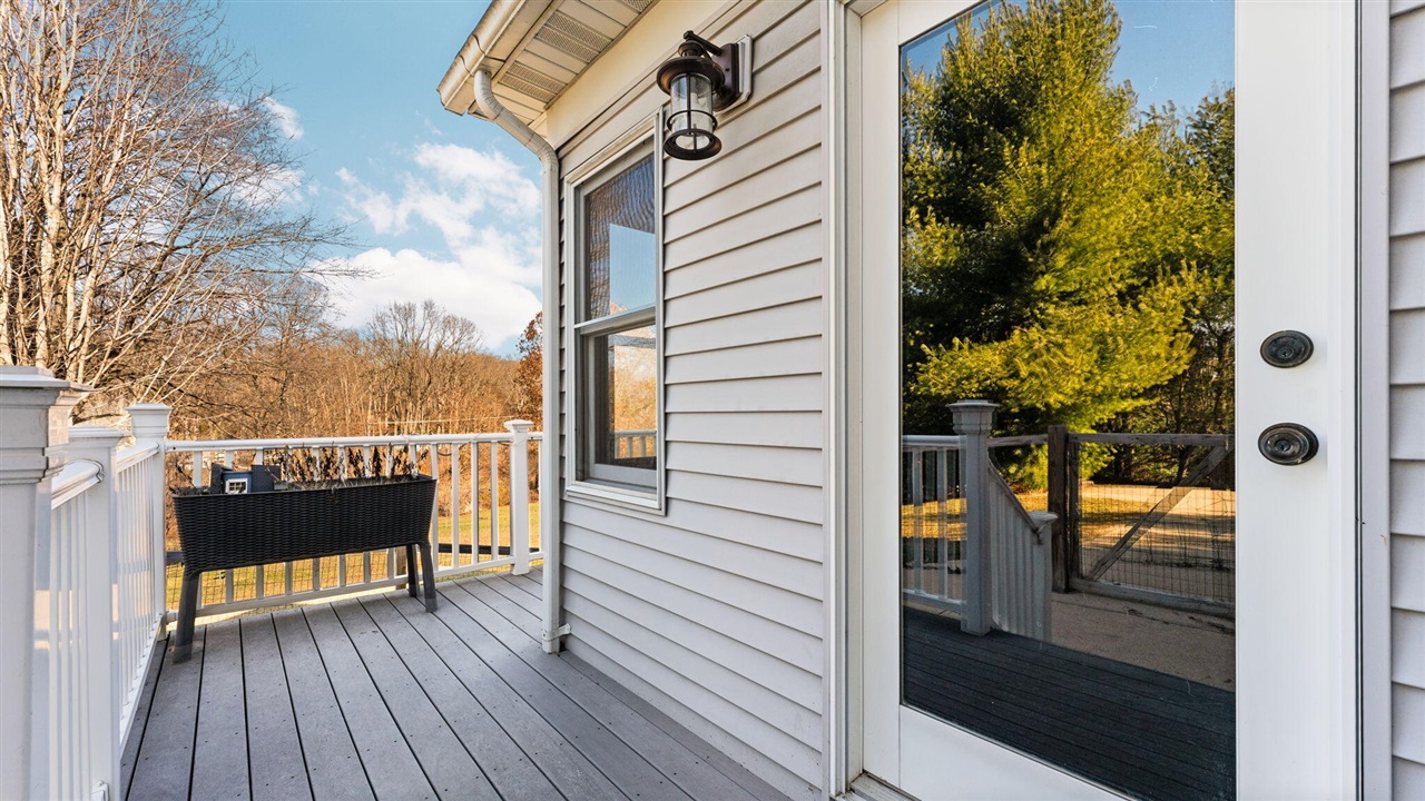 9109 Pine Hill Court, Saline, MI, 48176-9459