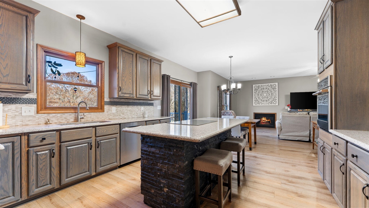 9109 Pine Hill Court, Saline, MI, 48176-9459