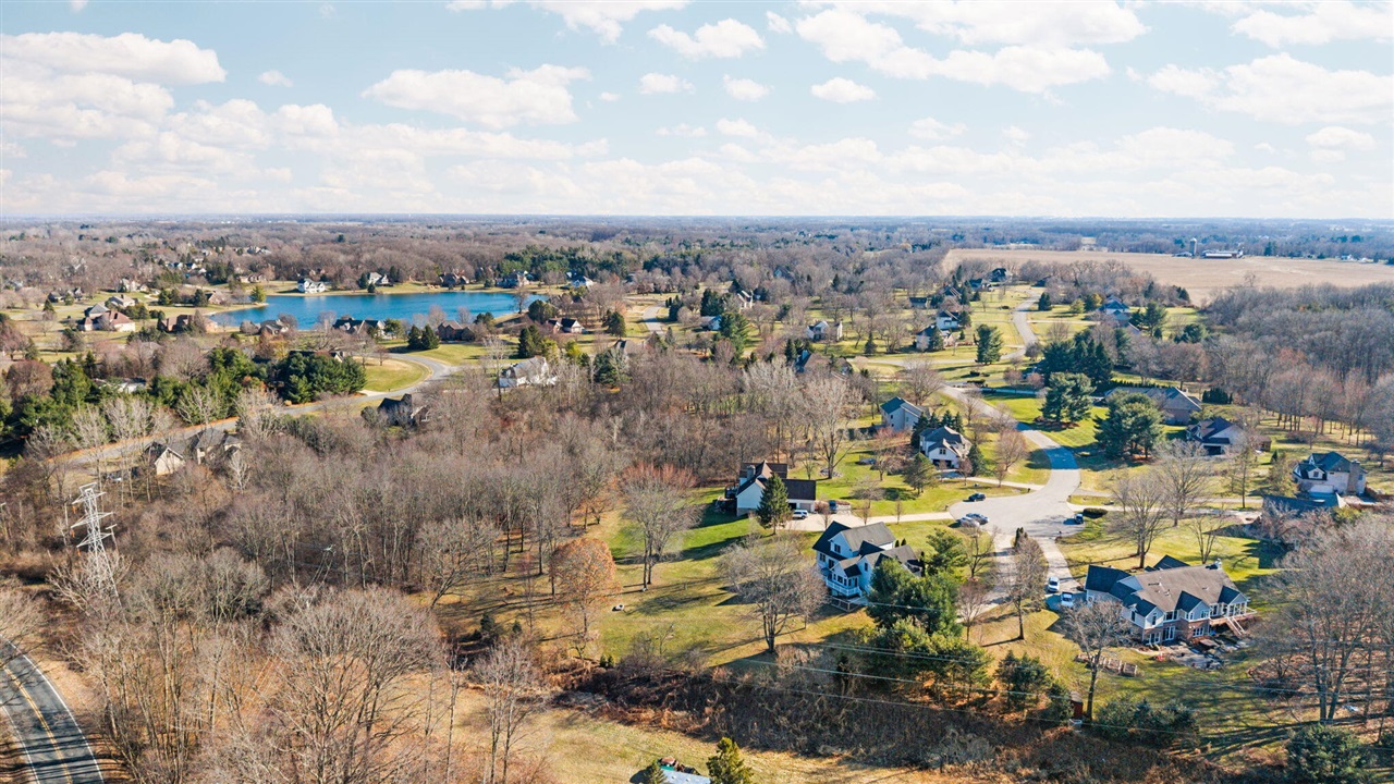 9109 Pine Hill Court, Saline, MI, 48176-9459