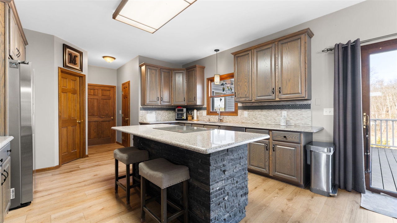 9109 Pine Hill Court, Saline, MI, 48176-9459