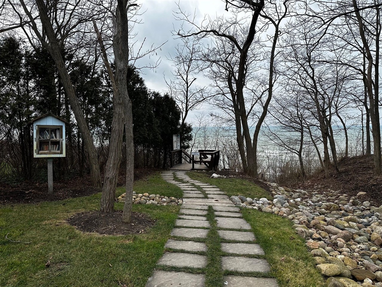Maple Street, South Haven, MI, 49090