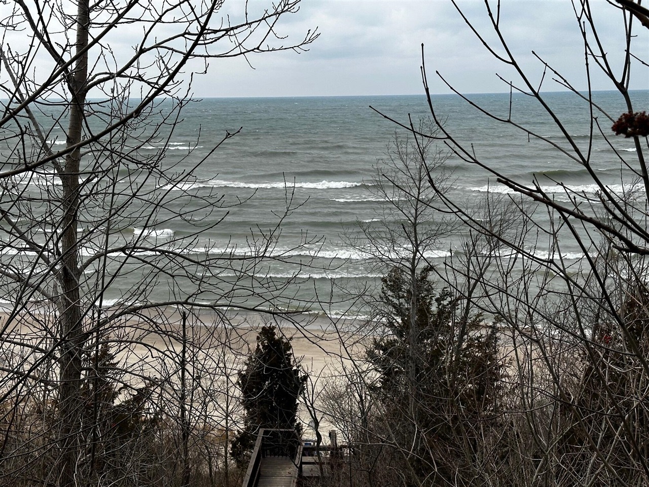 Maple Street, South Haven, MI, 49090