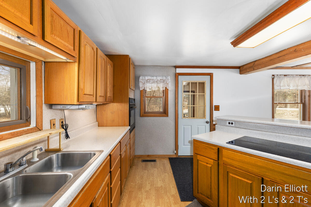 3721 E Stage Road, Ionia, MI, 48846-9798