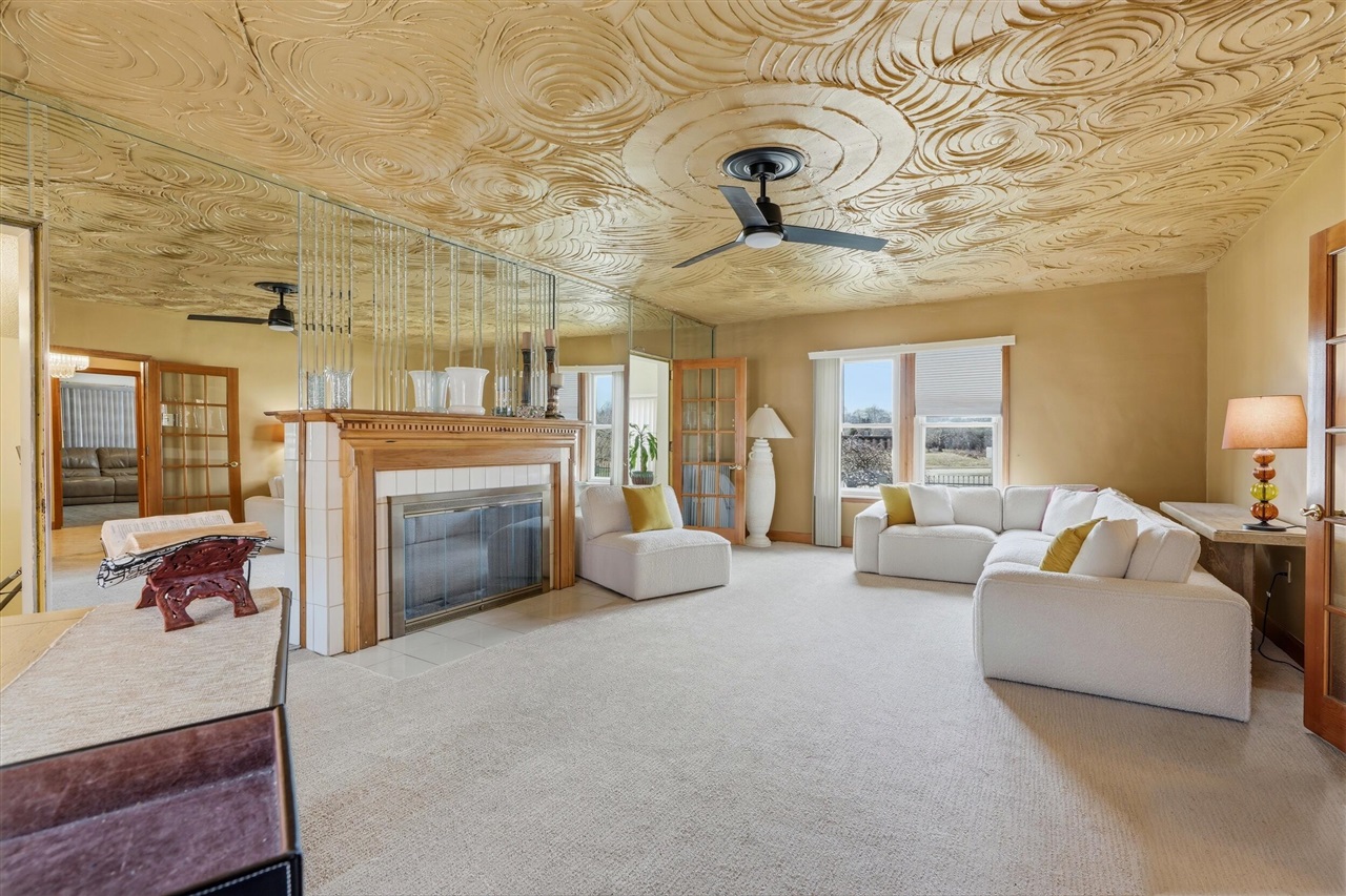 17802 Berg Road, Detroit, MI, 48219-2232