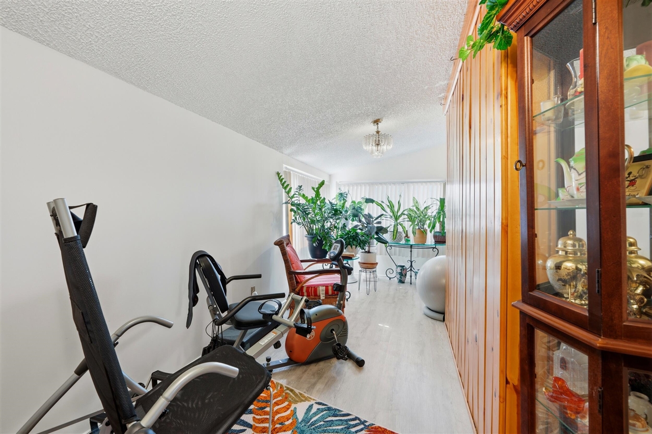 17802 Berg Road, Detroit, MI, 48219-2232