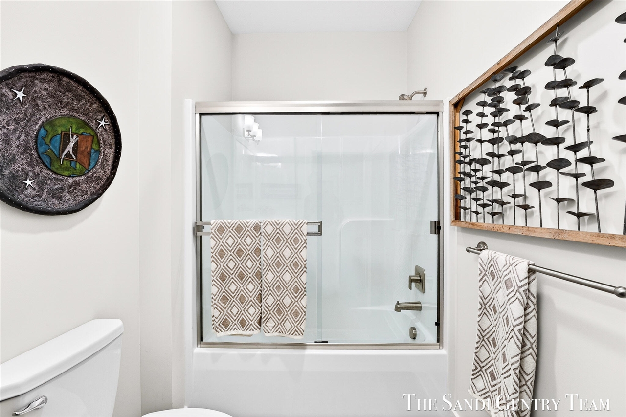 17488 Shinnecock Drive, Spring Lake, MI, 49456