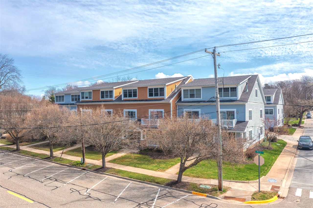 717 Water Street UNIT&nbsp;4, Saugatuck, MI, 49453-8442