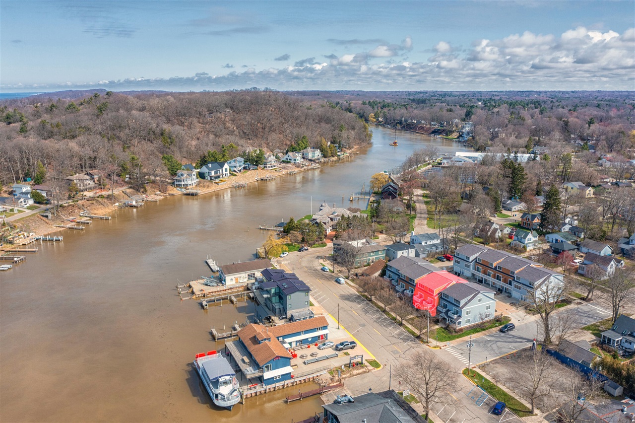 717 Water Street UNIT&nbsp;4, Saugatuck, MI, 49453-8442